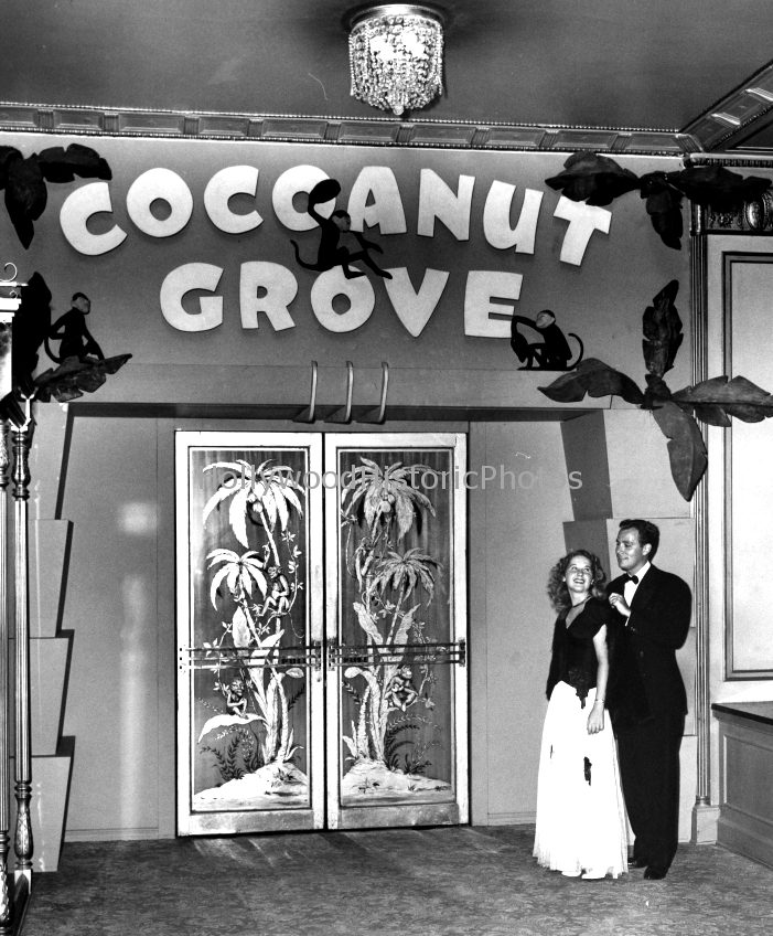 Cocoanut Grove 1955 Ambassador Hotel 3400 Wilshire Blvd. wm.jpg